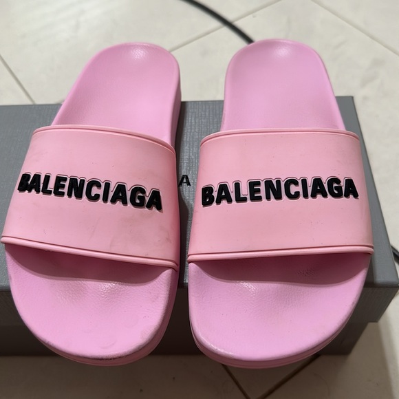 100% Authentic Balenciaga Pool Slides - Picture 2 of 9